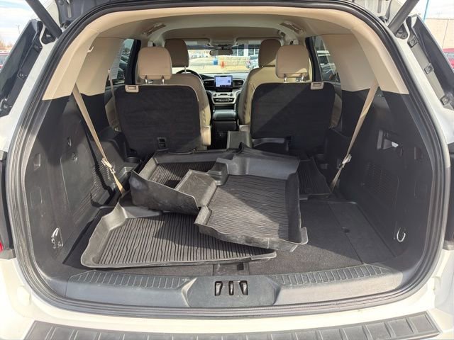 Certified 2023 Ford Explorer XLT w/ Equipment Group 202A image 10