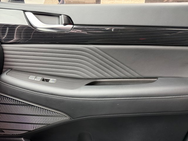 Used 2025 Hyundai Palisade Calligraphy AWD/4WD image 16