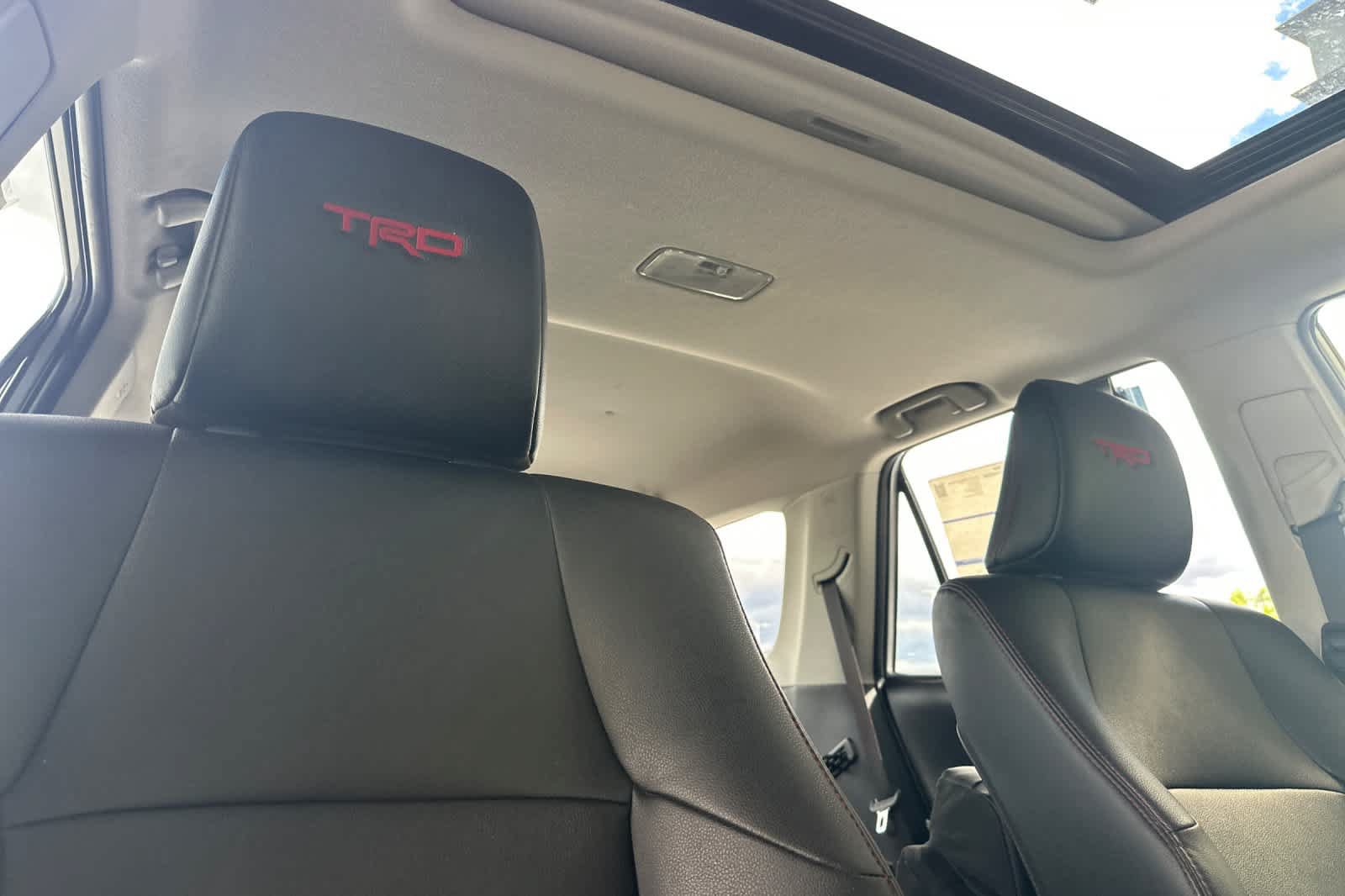 Used 2024 Toyota 4Runner TRD Off-Road Premium w/ Off Road Premium Plus Package AWD/4WD image 17