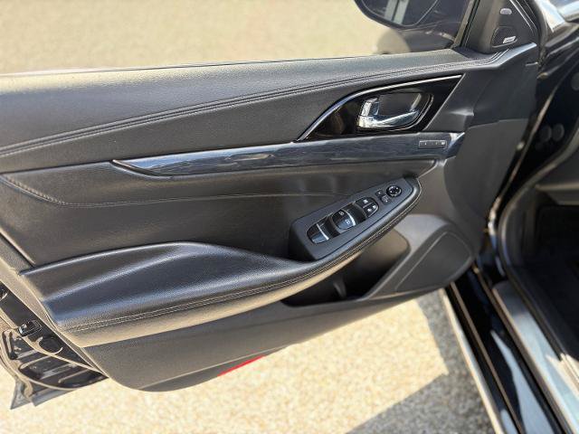 Used 2023 Nissan Maxima Platinum w/ Sport Mat Group FWD image 10