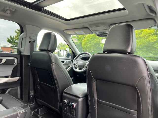 Certified 2023 Ford Explorer XLT w/ Equipment Group 202A AWD/4WD image 33