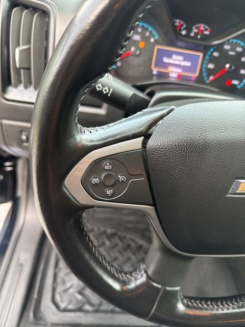 Used 2020 Chevrolet Colorado LT AWD/4WD image 16