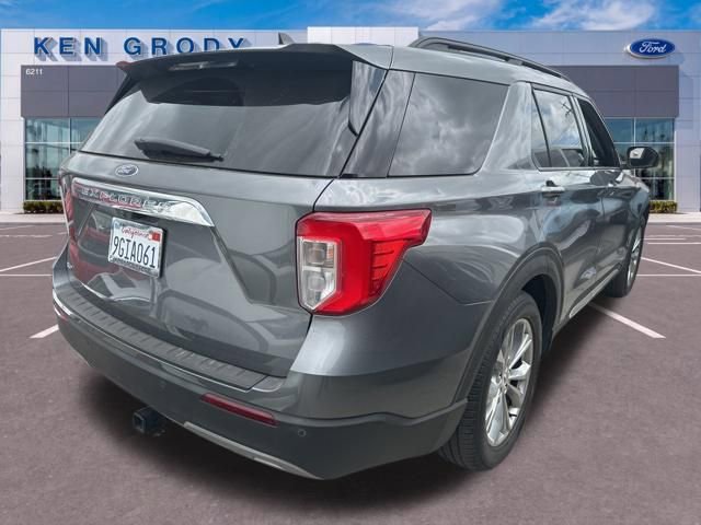 Certified 2023 Ford Explorer XLT w/ Equipment Group 202A RWD image 6