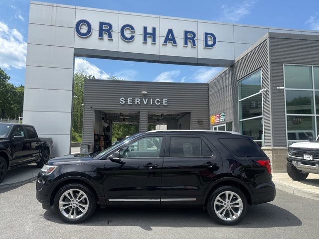 Certified 2019 Ford Explorer XLT w/ Equipment Group 202A AWD/4WD image 2