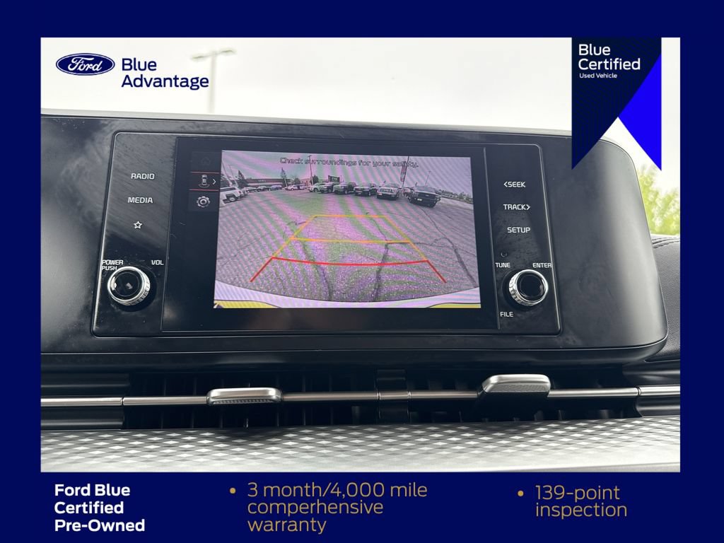 Used 2024 Kia Carnival LX FWD image 23