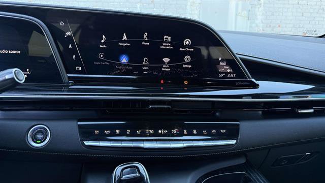 Used 2021 Cadillac Escalade Sport w/ Driver Assist Tech Package AWD/4WD image 17
