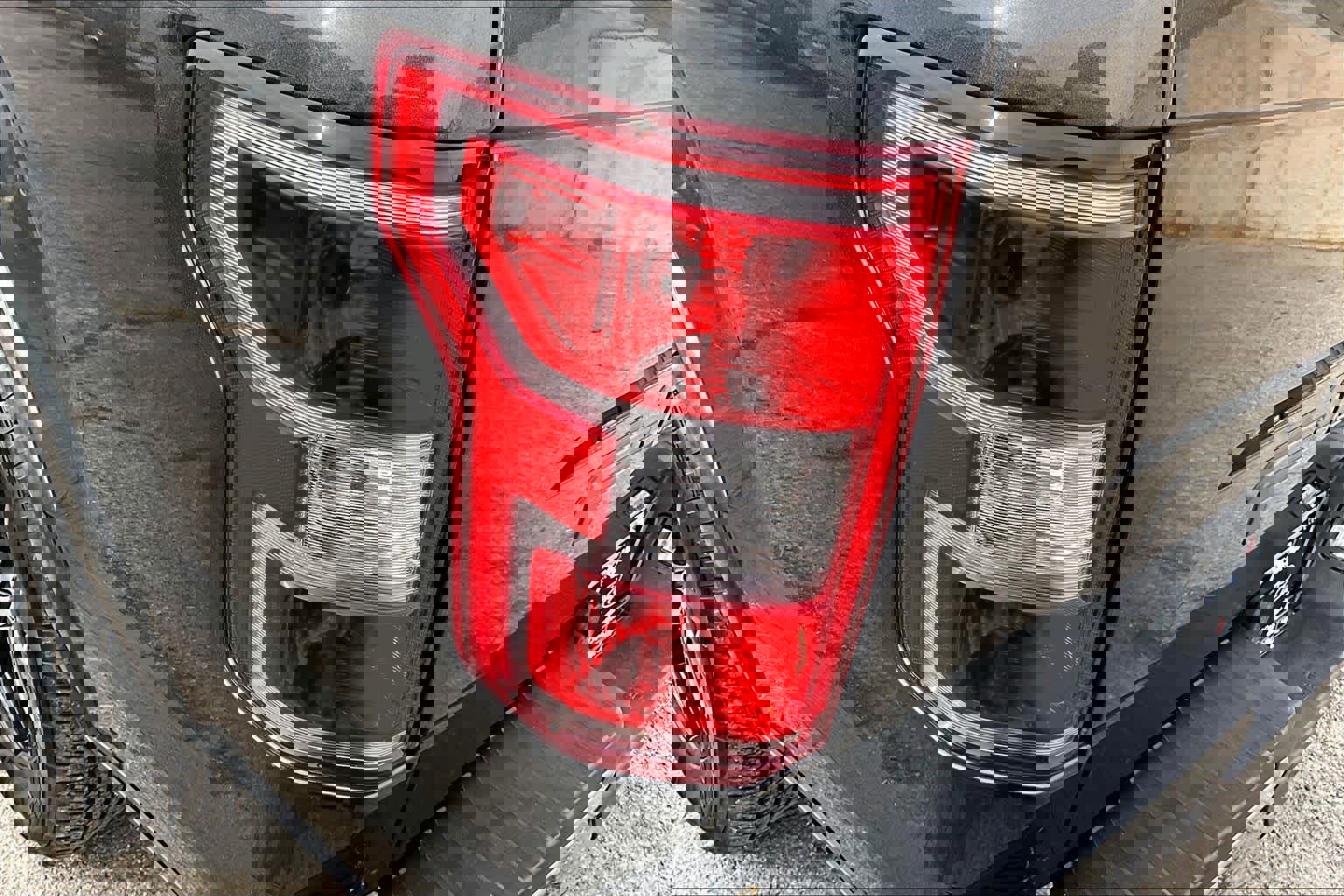 Certified 2019 Ford F150 Lariat image 29