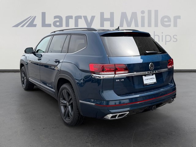 Used 2021 Volkswagen Atlas SE w/ Panoramic Sunroof Package FWD image 2