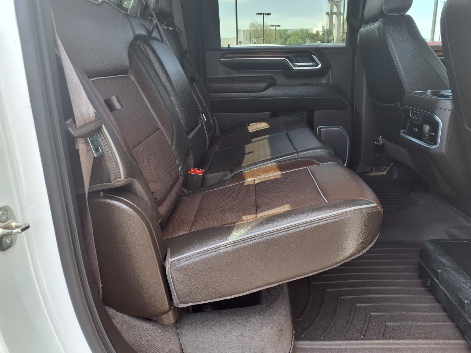 Used 2024 GMC Sierra 3500 Denali w/ Technology Package AWD/4WD image 14