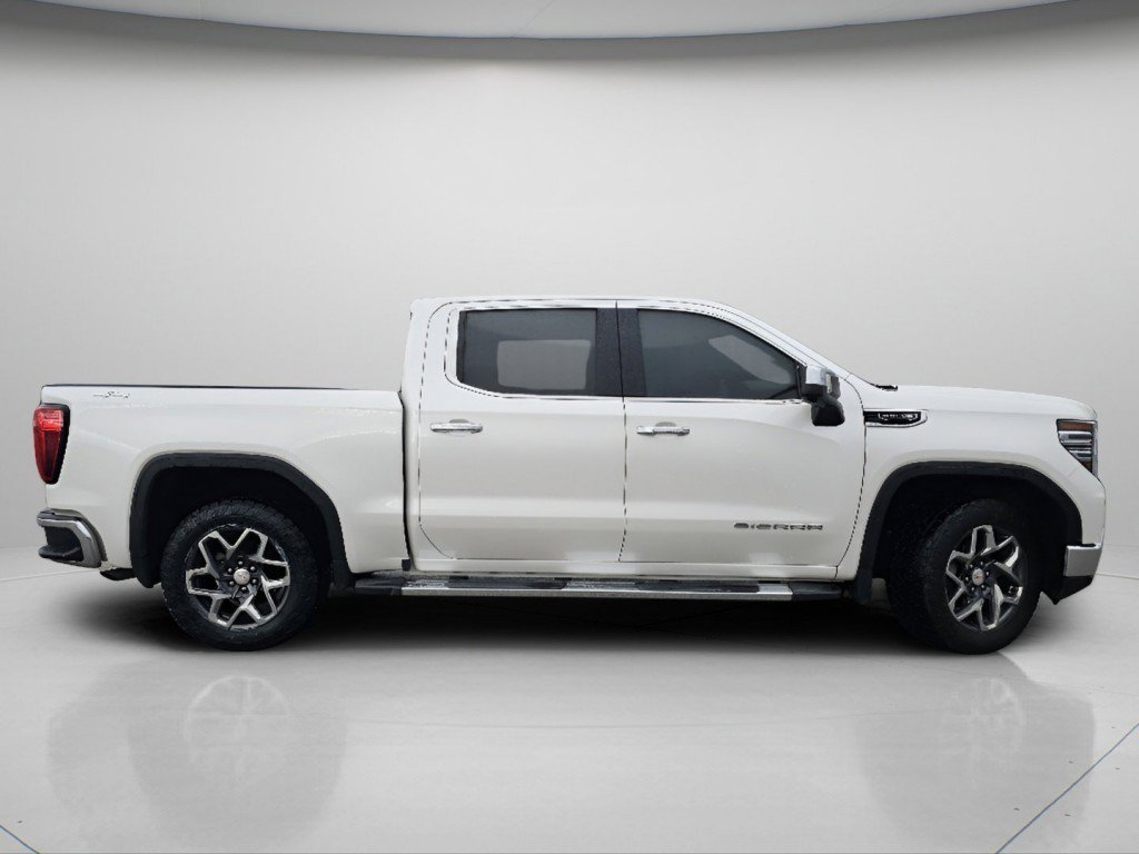 Used 2022 GMC Sierra 1500 SLT w/ SLT Convenience Package image 10