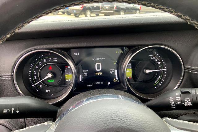 Used 2022 Jeep Wrangler Unlimited Sahara w/ Cold Weather Group AWD/4WD image 26