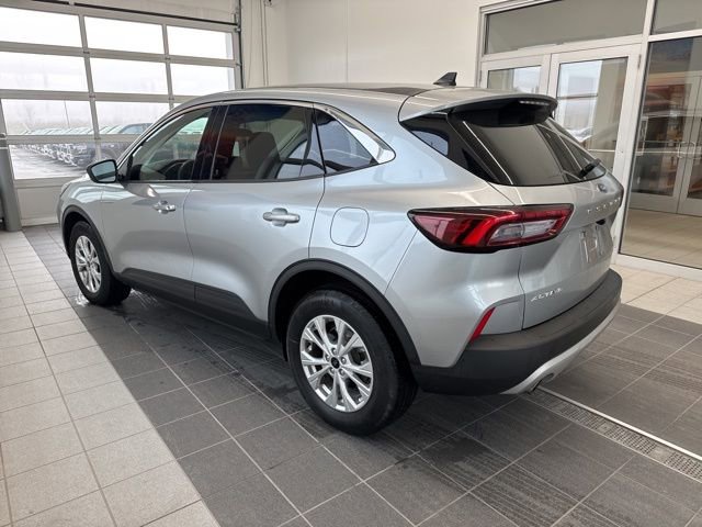 Certified 2023 Ford Escape Active AWD/4WD image 3