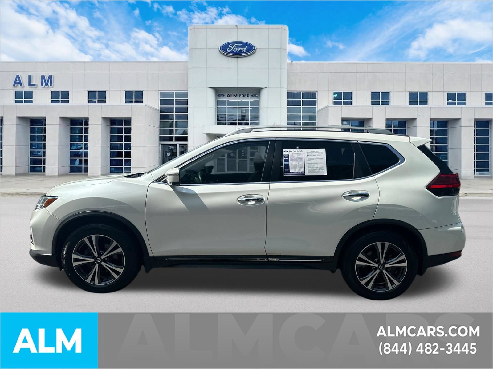 Used 2017 Nissan Rogue SL w/ SL Premium Package FWD image 9