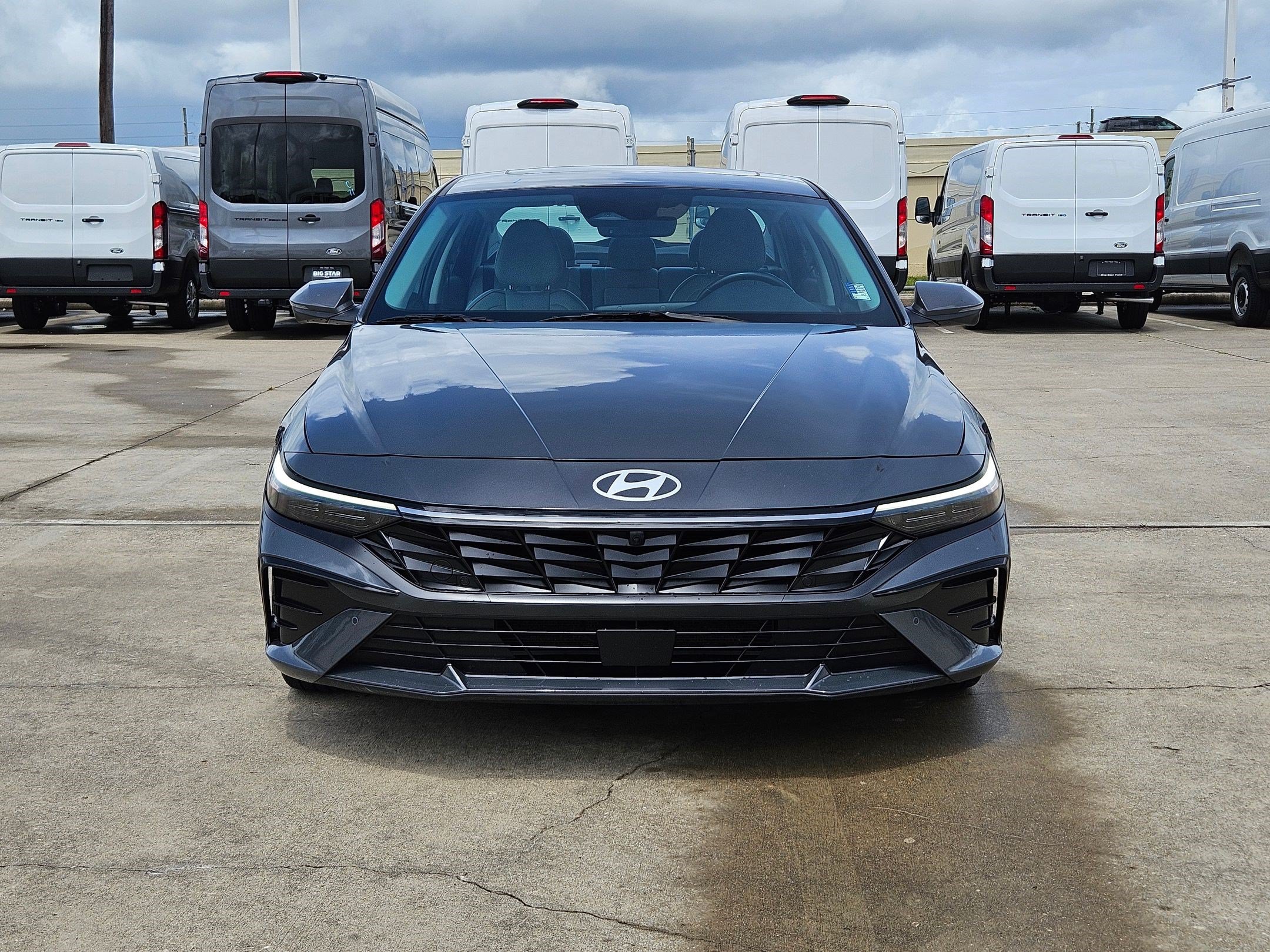 Used 2024 Hyundai Elantra Limited FWD image 11