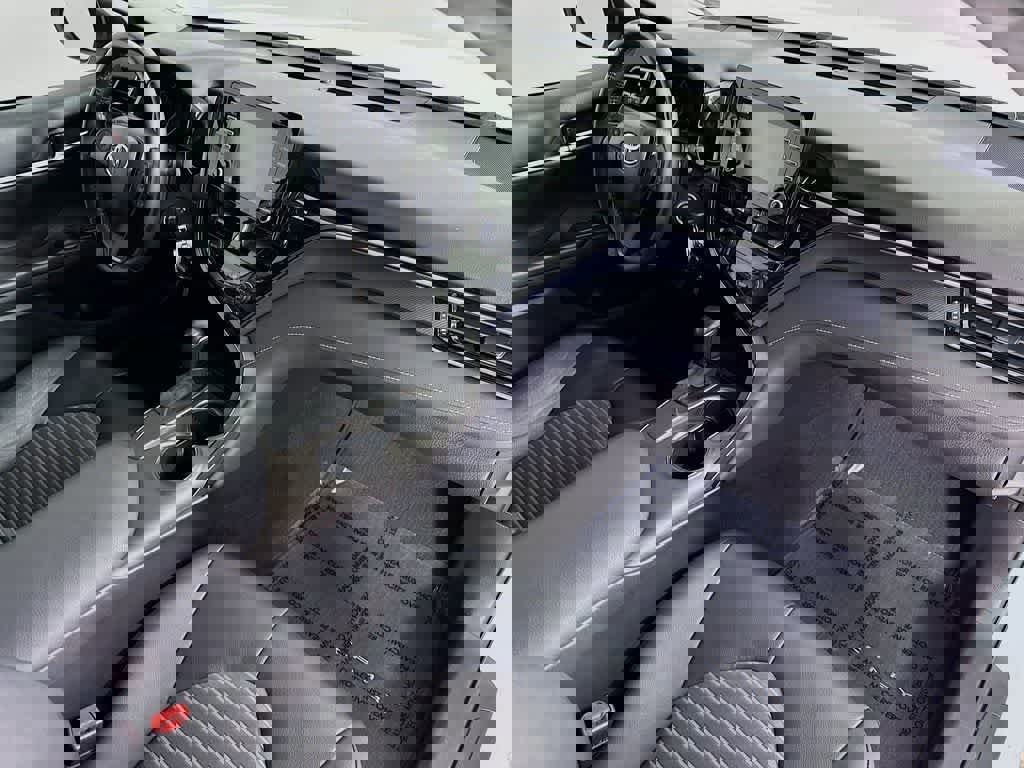 Used 2021 Toyota Camry SE image 31