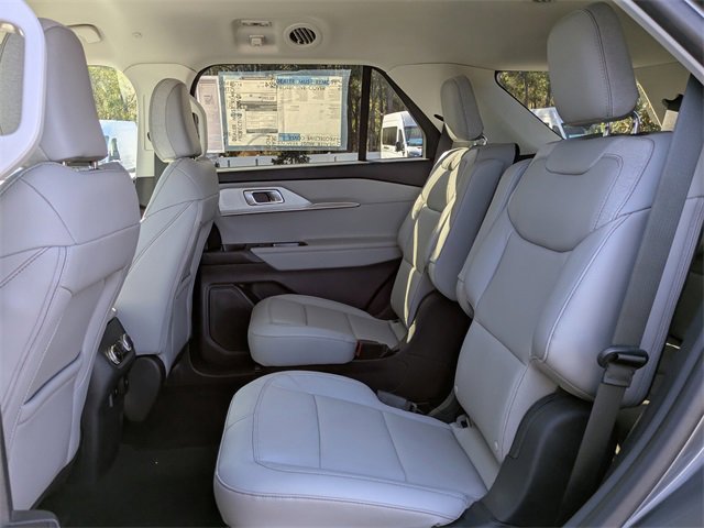 Certified 2025 Ford Explorer Active w/ Active Comfort Package image 14