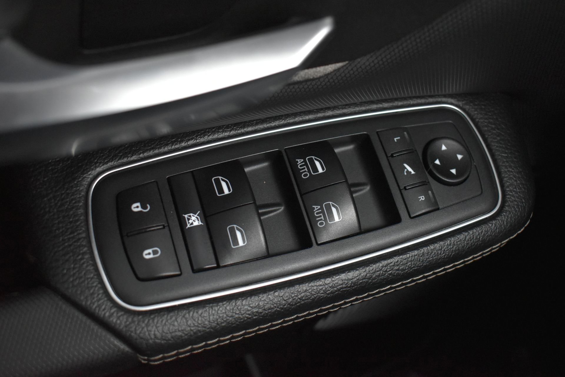 Used 2019 RAM 1500 Sport w/ Level 2 Equipment Group image 17