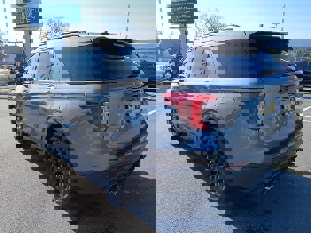 Certified 2022 Ford Explorer ST w/ Equipment Group 401A image 2