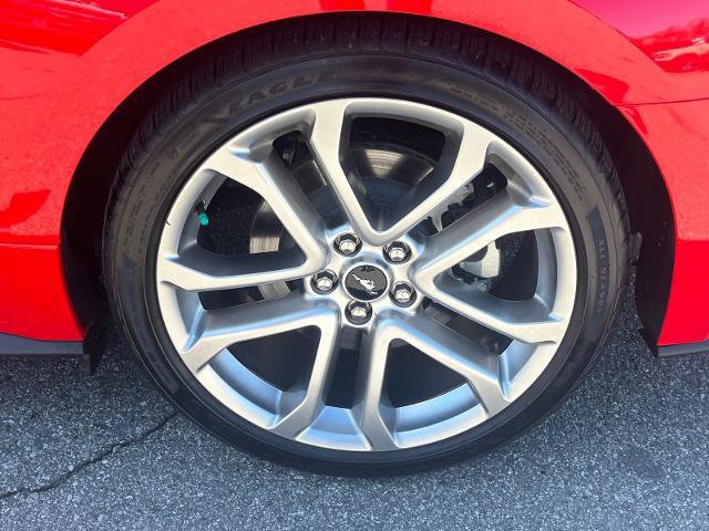 Certified 2019 Ford Mustang GT Premium w/ Equipment Group 401A image 21