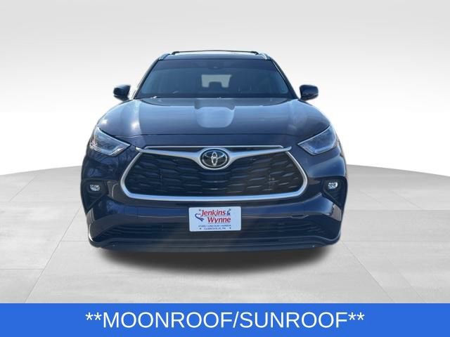 Used 2021 Toyota Highlander XLE image 7