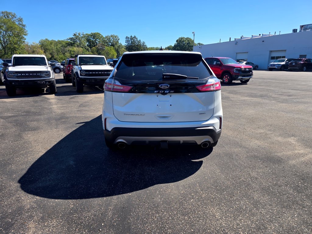 Certified 2023 Ford Edge Titanium w/ Class II Trailer Tow Package AWD/4WD image 4