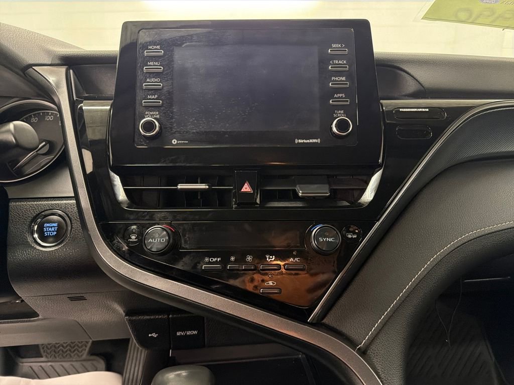 Used 2023 Toyota Camry SE image 21