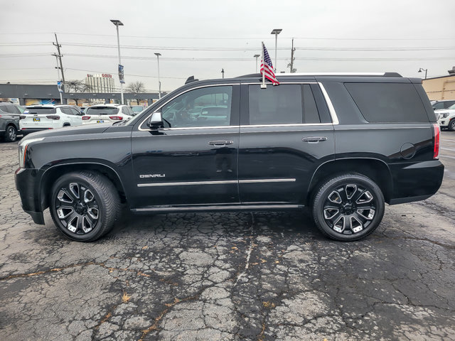 Used 2020 GMC Yukon Denali w/ Denali Ultimate Black Edition image 2
