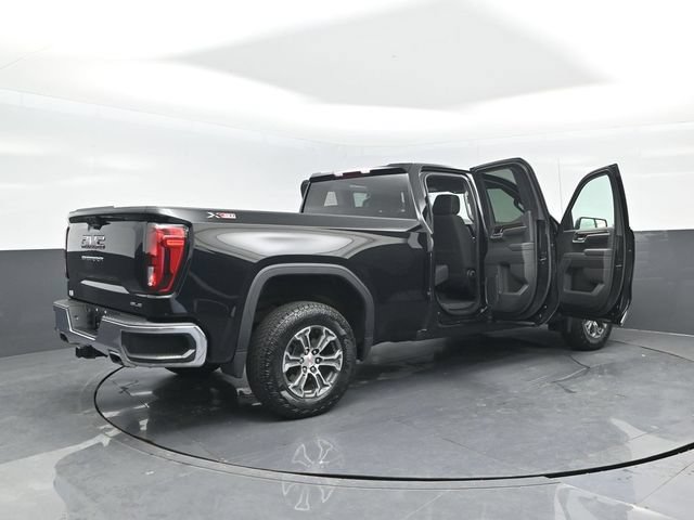 Used 2023 GMC Sierra 1500 SLE w/ X31 Off-Road Package AWD/4WD image 25