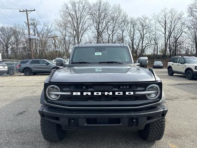 Certified 2023 Ford Bronco Outer Banks w/ Sasquatch Package AWD/4WD image 2