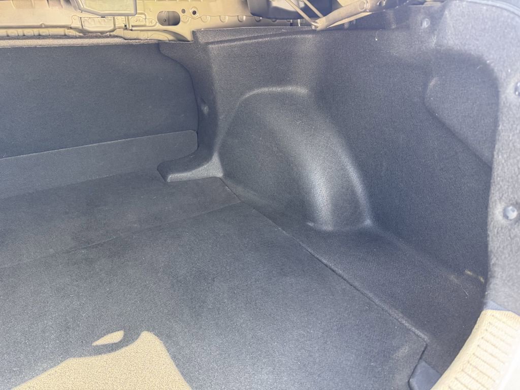 Used 2024 Toyota Corolla LE image 34