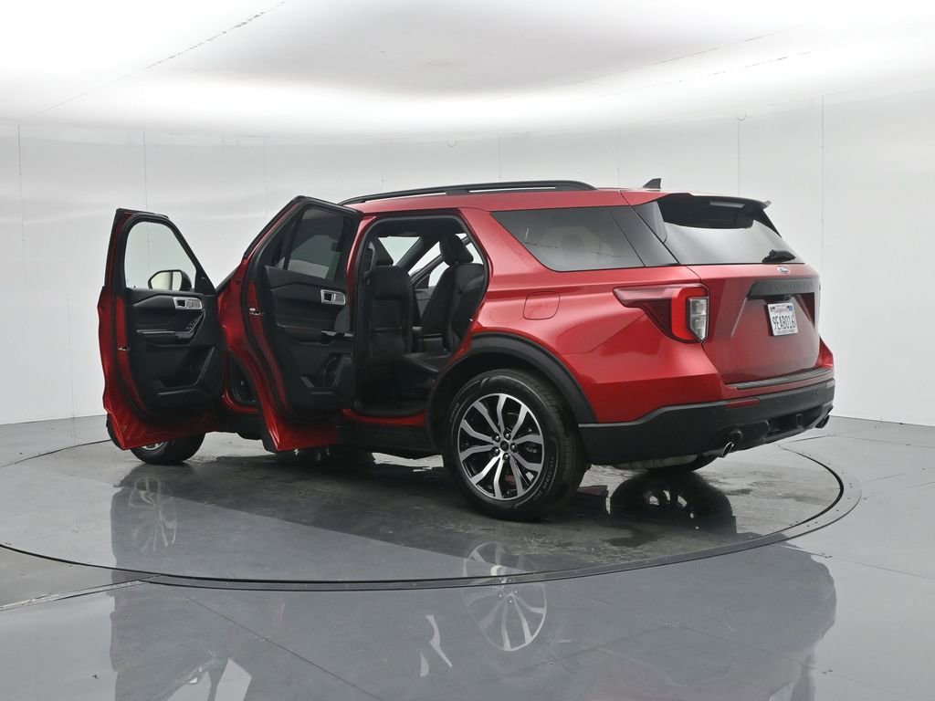 Certified 2022 Ford Explorer ST-Line w/ Class IV Trailer Tow Package image 39