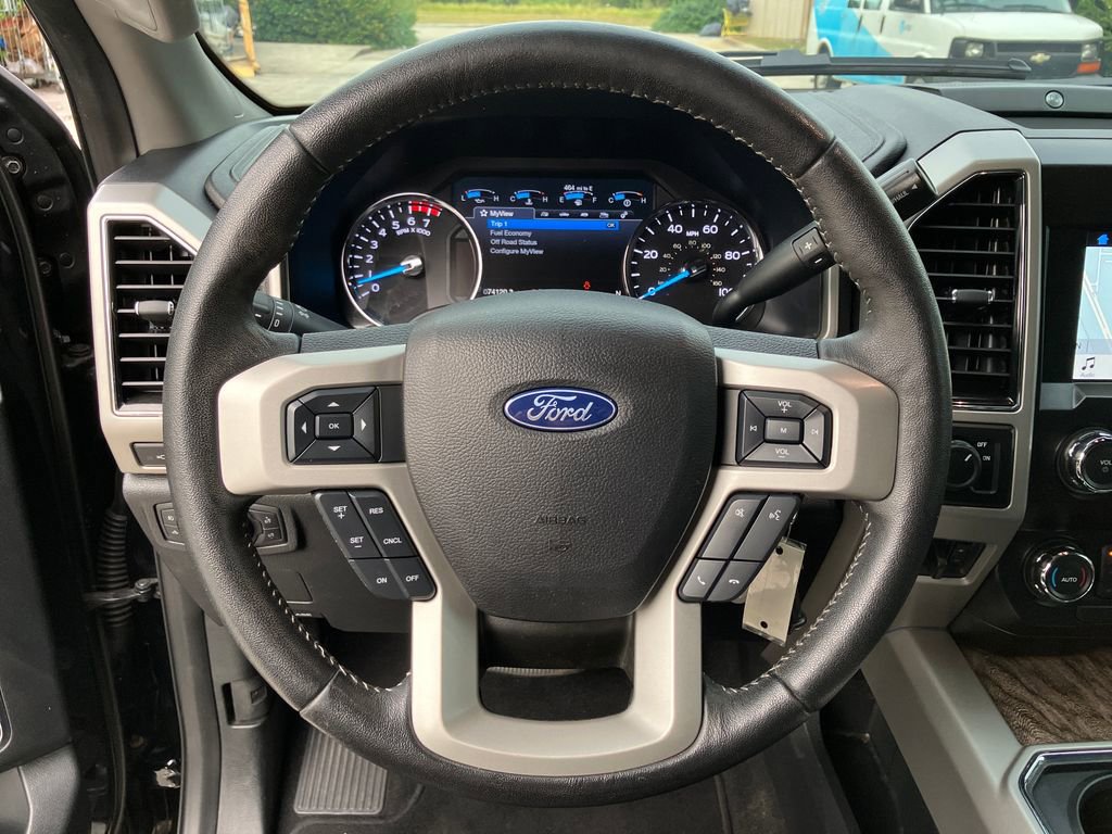 Certified 2019 Ford F250 Lariat w/ Chrome Package image 16