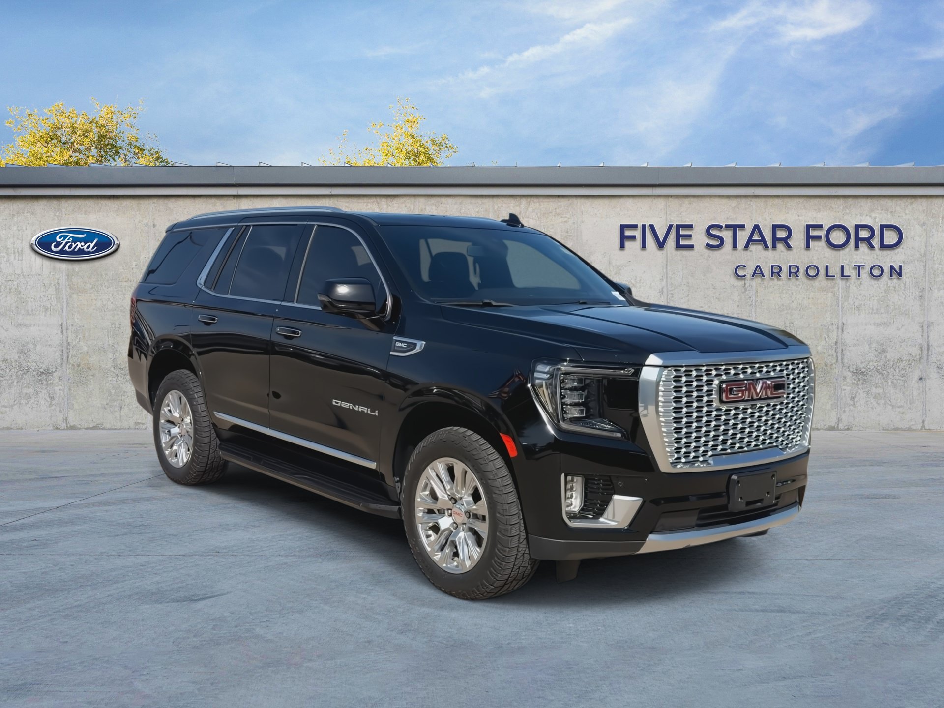 Used 2022 GMC Yukon Denali AWD/4WD image 2