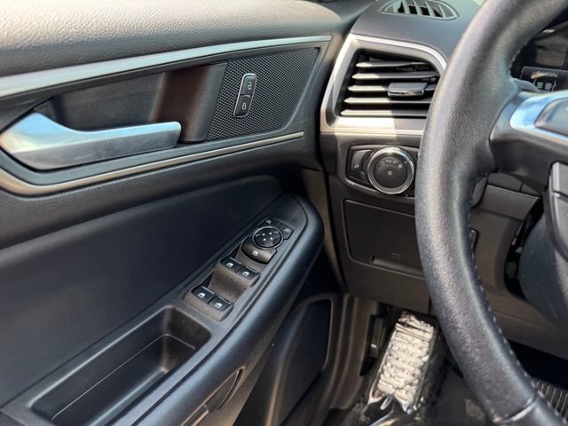 Certified 2024 Ford Edge SEL AWD/4WD image 30