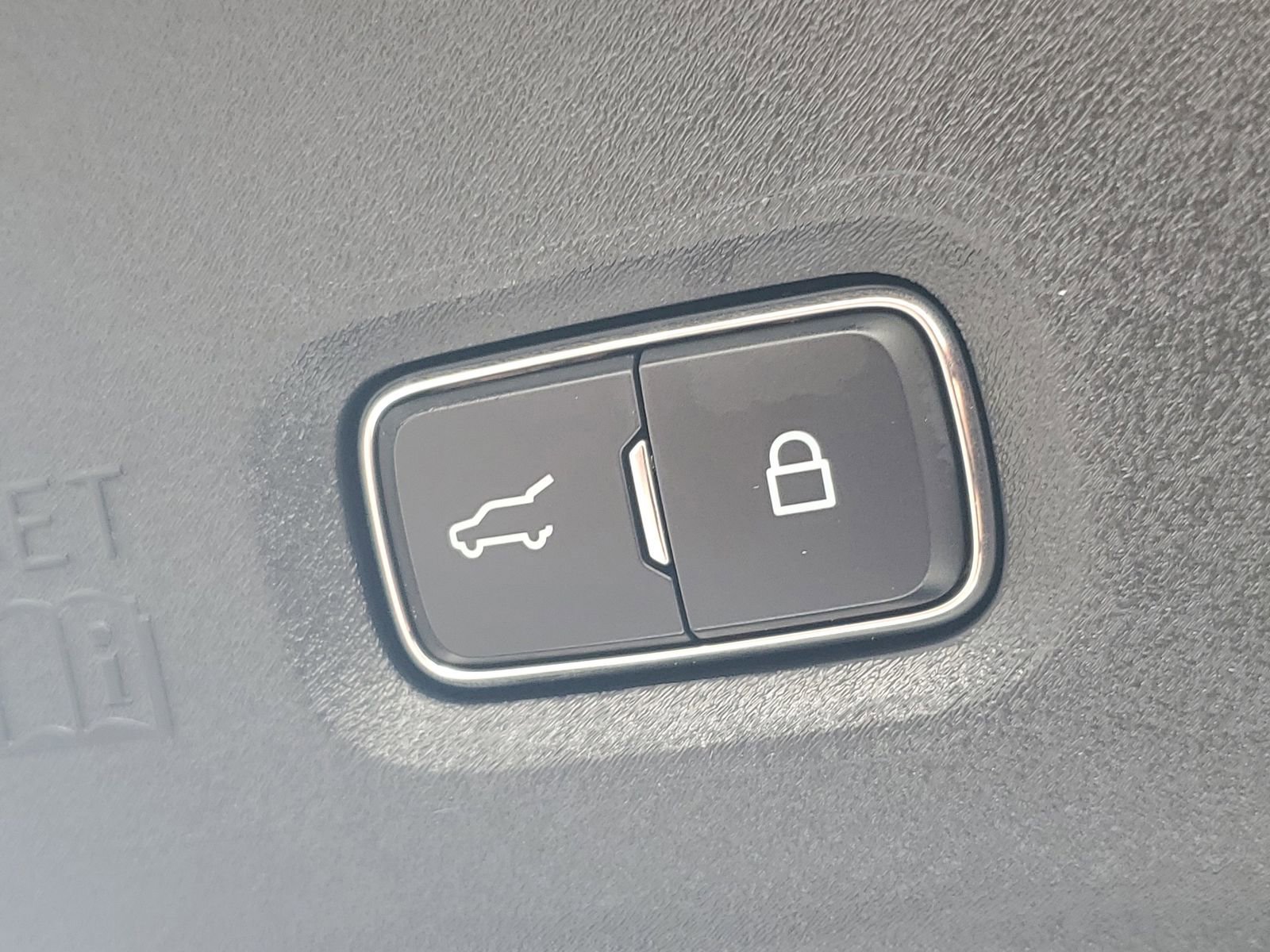 Certified 2025 Ford Expedition Platinum image 9