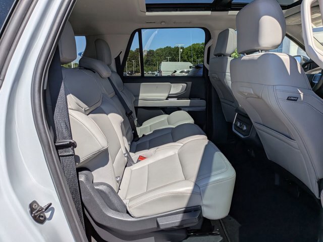 Certified 2025 Ford Expedition Max Active AWD/4WD image 32
