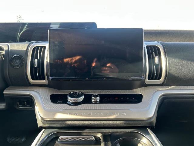 Certified 2025 Ford Expedition Active image 26