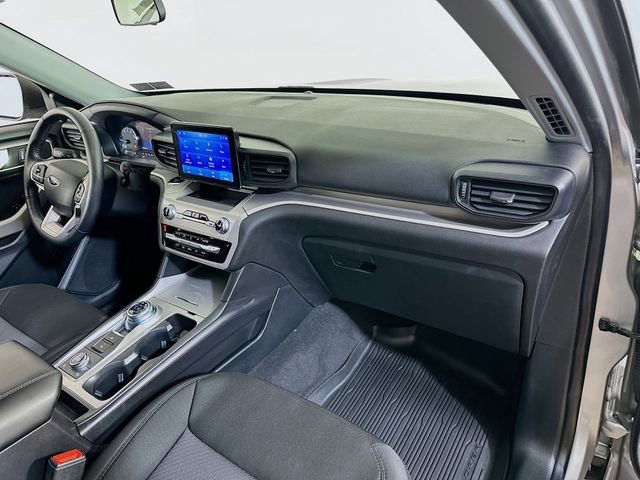 Certified 2022 Ford Explorer XLT image 11