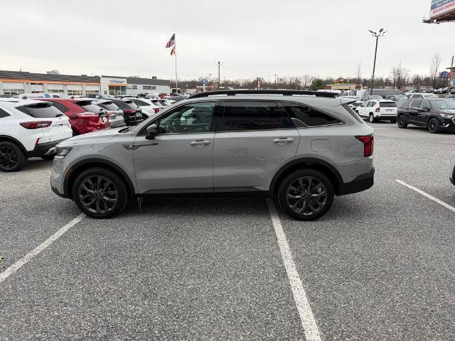 Used 2022 Kia Sorento X-Line EX image 2