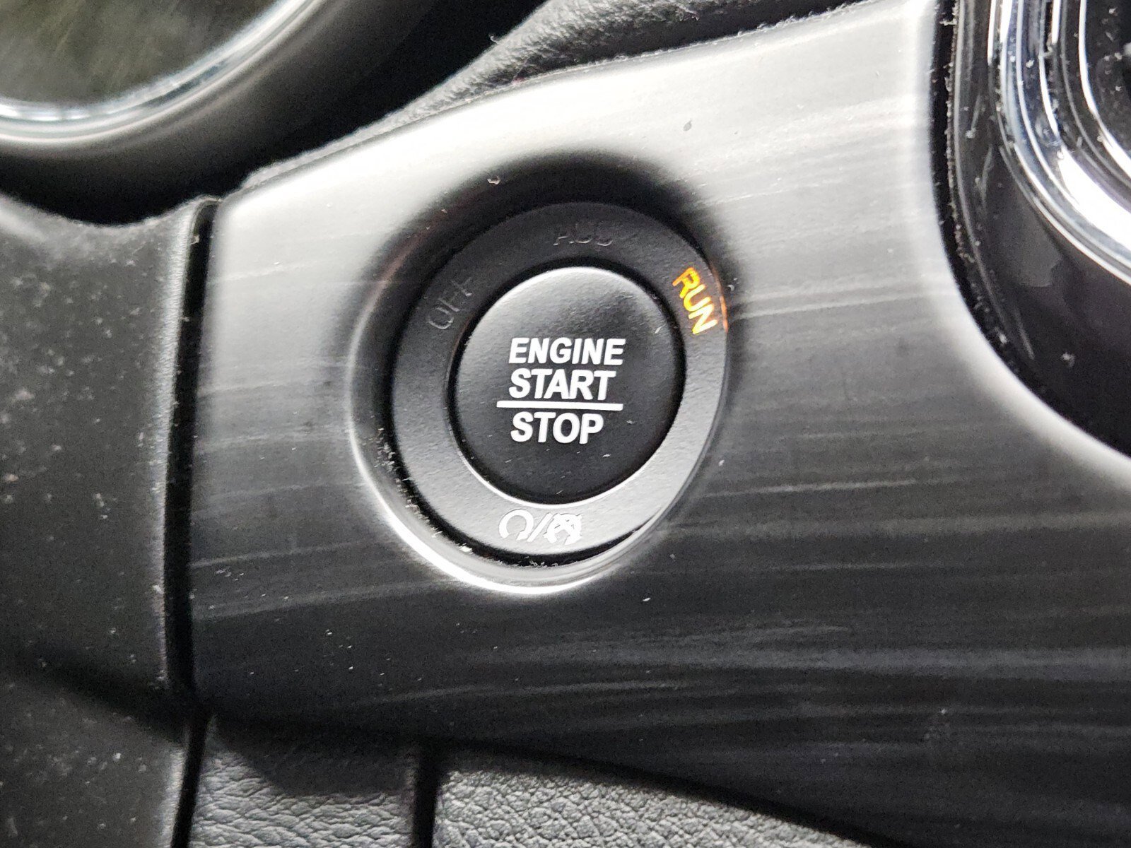 Used 2022 Jeep Grand Cherokee Laredo E image 25