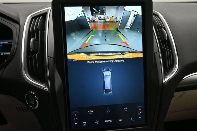 Certified 2024 Ford Edge Titanium AWD/4WD image 16