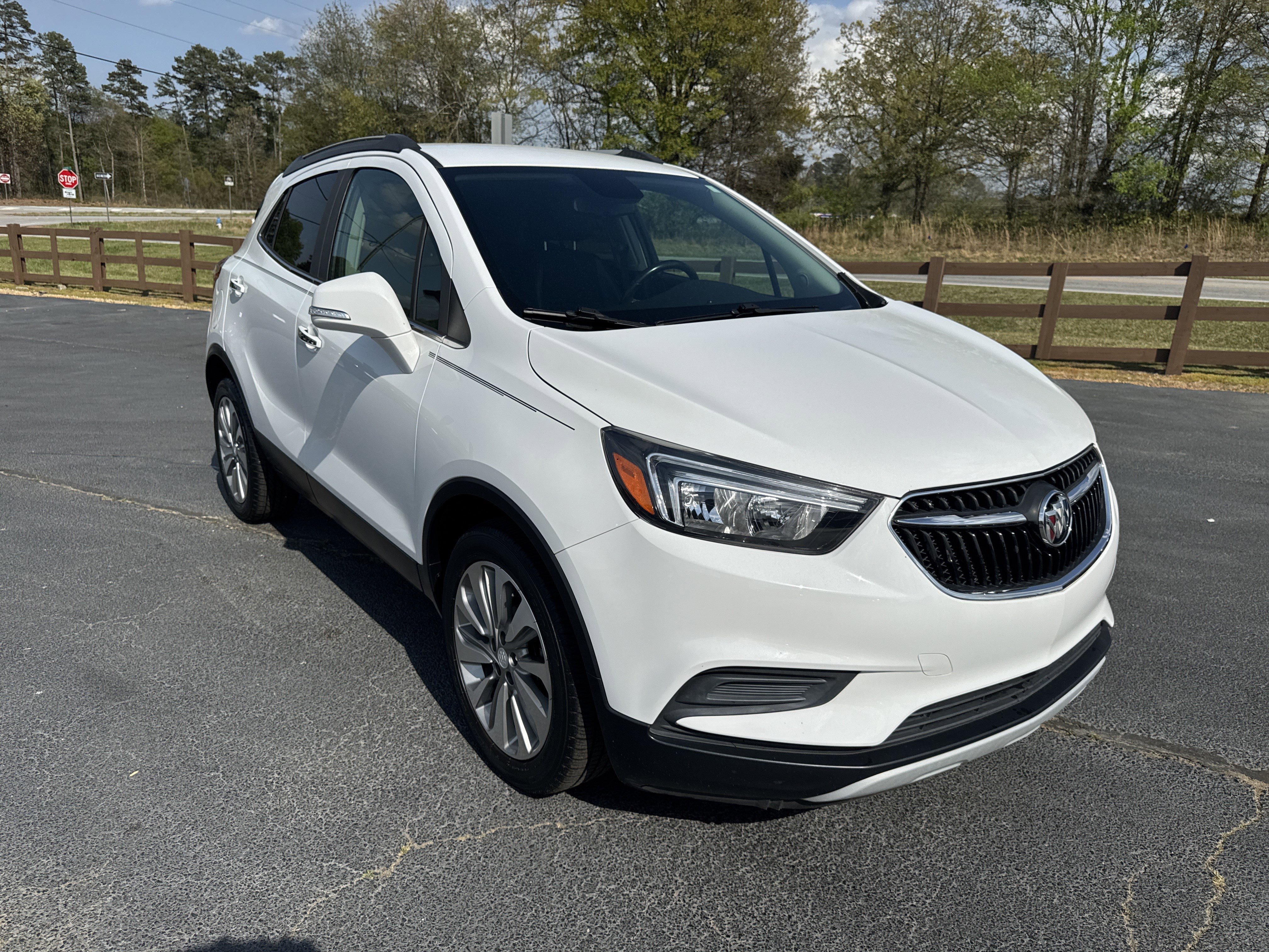 Used 2019 Buick Encore Preferred FWD image 4