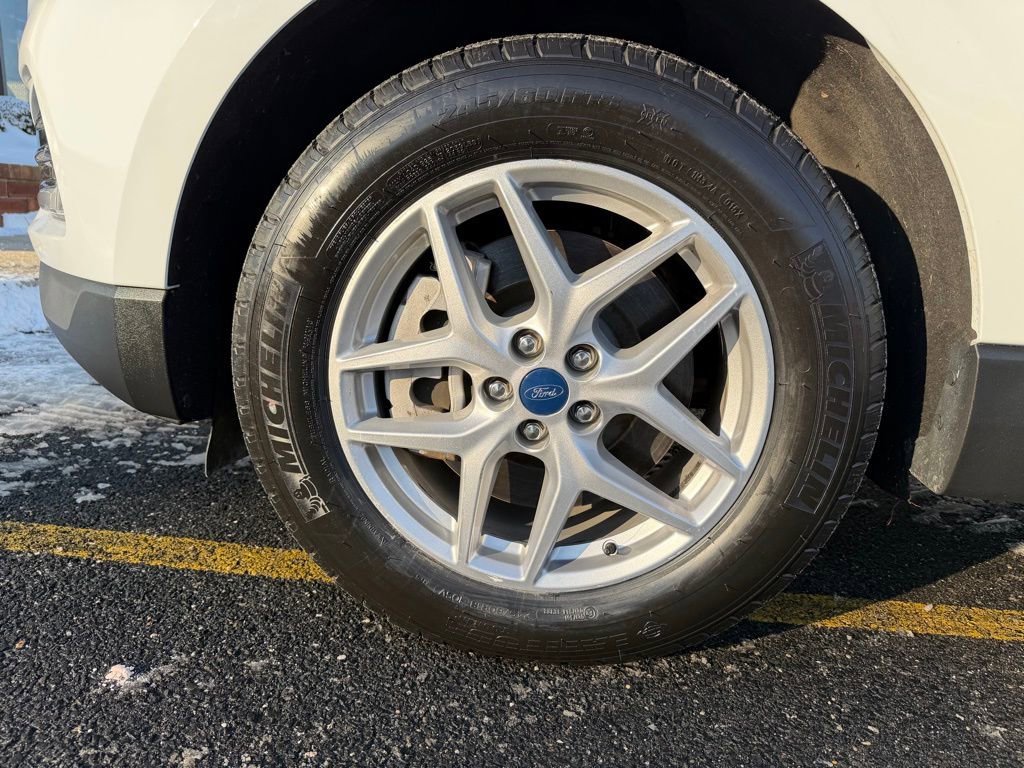 Certified 2023 Ford Edge SEL w/ Convenience Package image 9