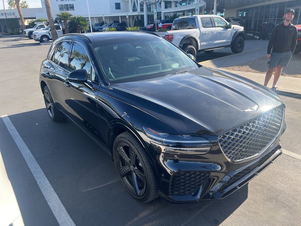 Used 2023 Genesis GV70 3.5T Sport w/ Sport Prestige Package image 2