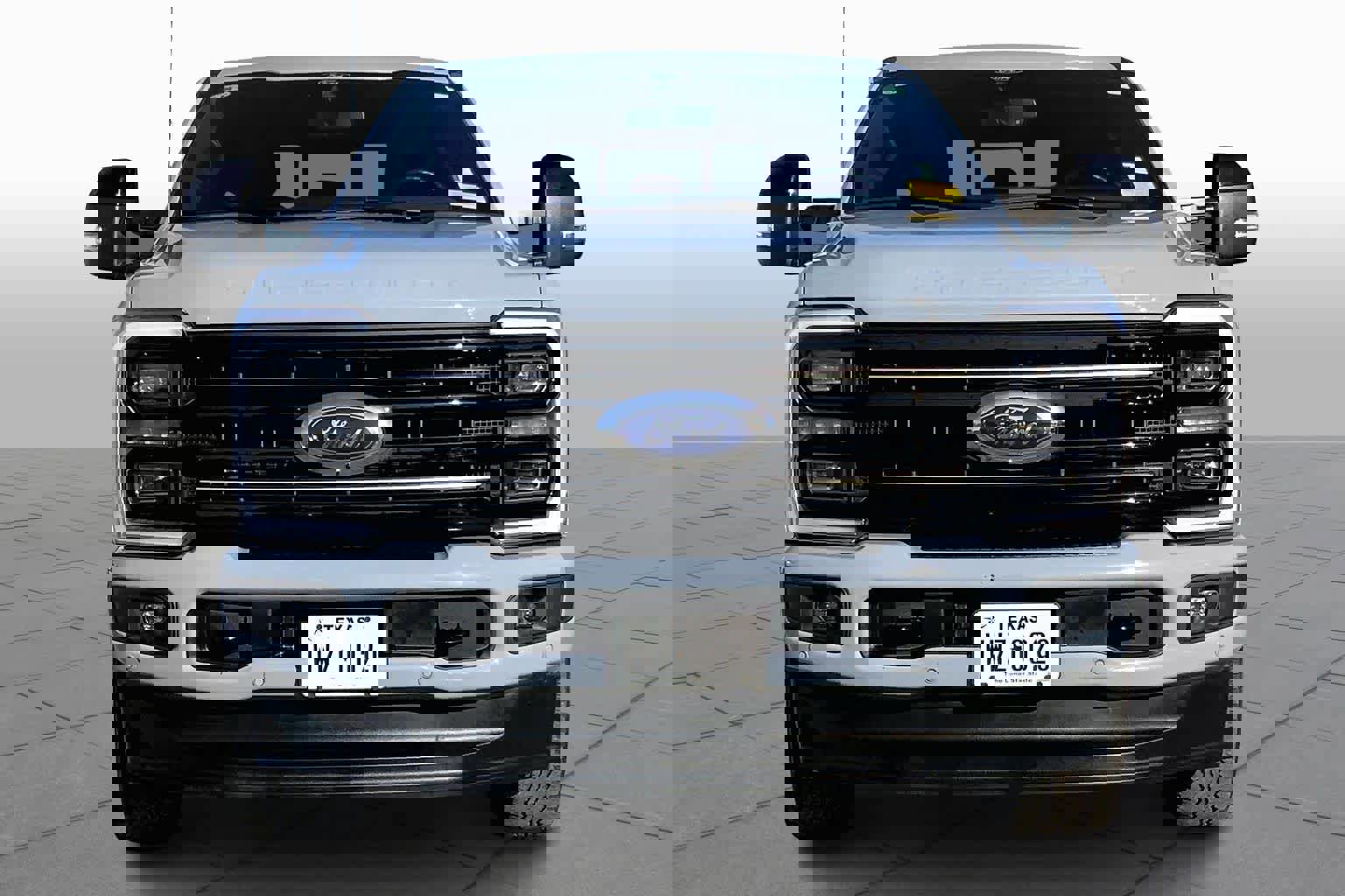 Certified 2025 Ford F250 Platinum image 3
