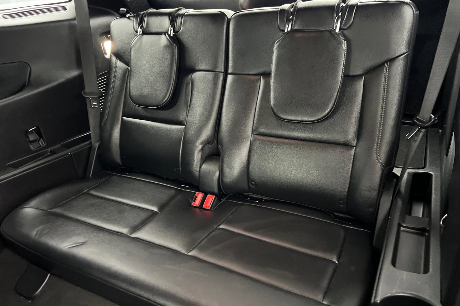 Certified 2020 Ford Explorer Limited w/ Class III Trailer Tow Package image 16