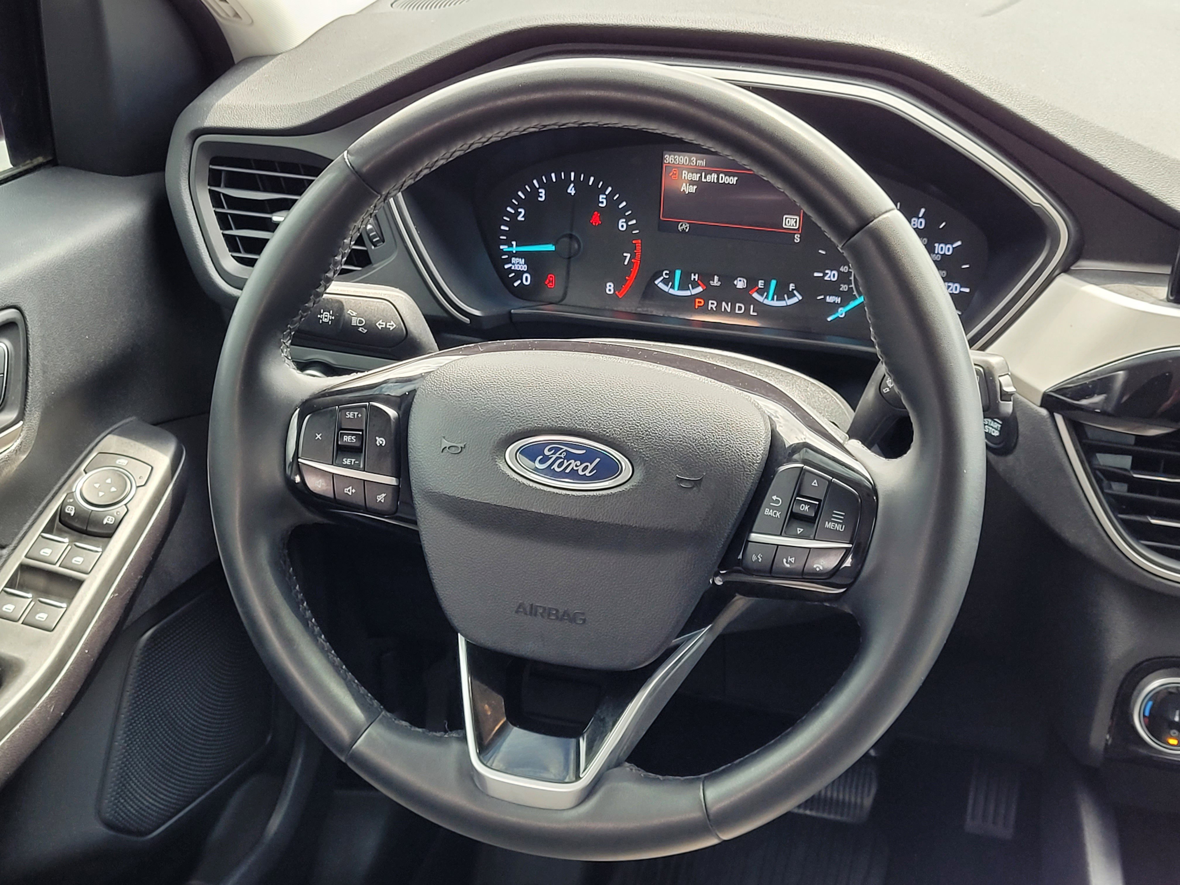Certified 2022 Ford Escape SE w/ SE Sport Appearance Package AWD/4WD image 12