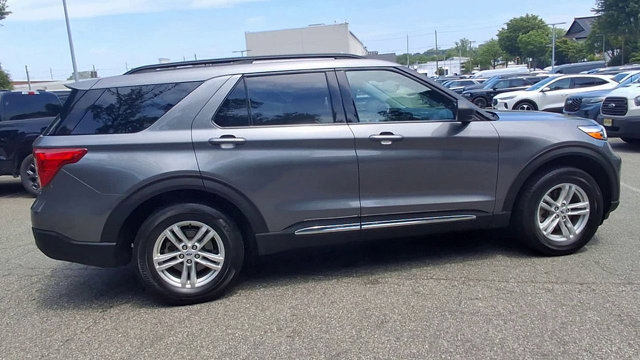 Certified 2023 Ford Explorer XLT w/ Class IV Trailer Tow Package AWD/4WD image 8