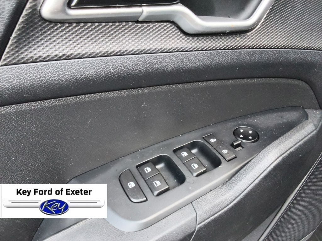 Used 2023 Kia Sportage LX AWD/4WD image 19