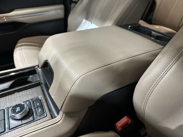 Certified 2024 Ford Expedition Limited AWD/4WD image 28